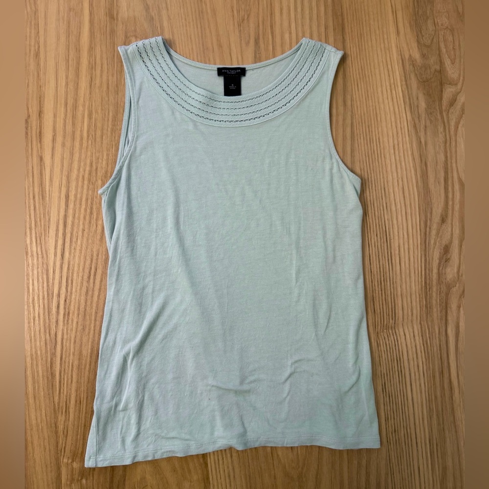 Ann Taylor Women's Light Green Tank Top